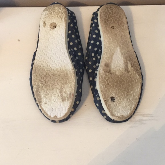 XOXO slide on flat shoes size 5 (Used) - Picture 6 of 6